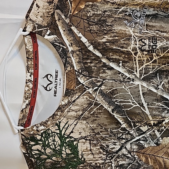 2/$20 Realtree L Scent Control Shirt - Picture 3 of 9